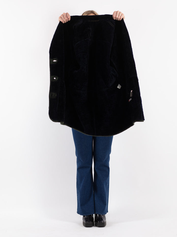 Vintage 90's Women Sheepskin Coat in Black