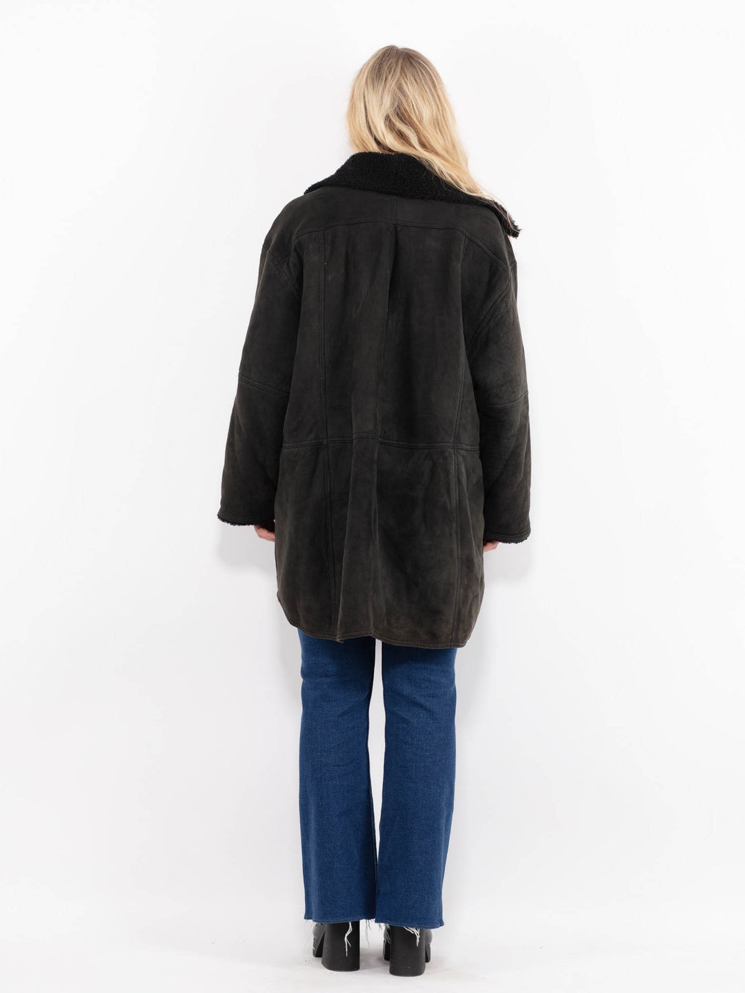 Vintage 90's Women Sheepskin Coat in BlackA1068