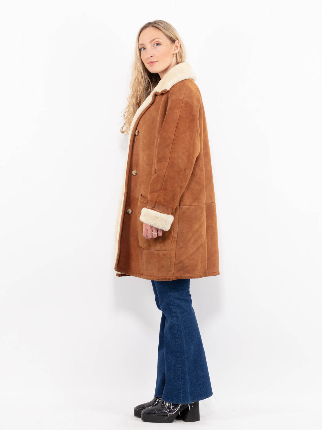 Vintage 90's Women Sheepskin Coat in BrownA1070