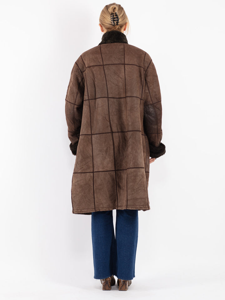 Vintage 90's Women Sheepskin Coat in Brown