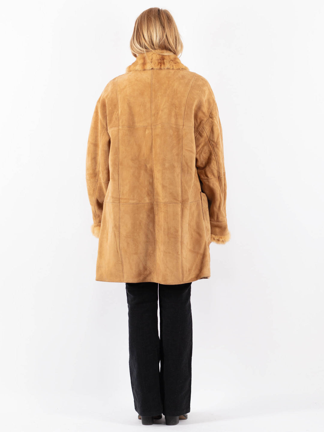 Vintage 90's Women Sheepskin Coat in BeigeV9691