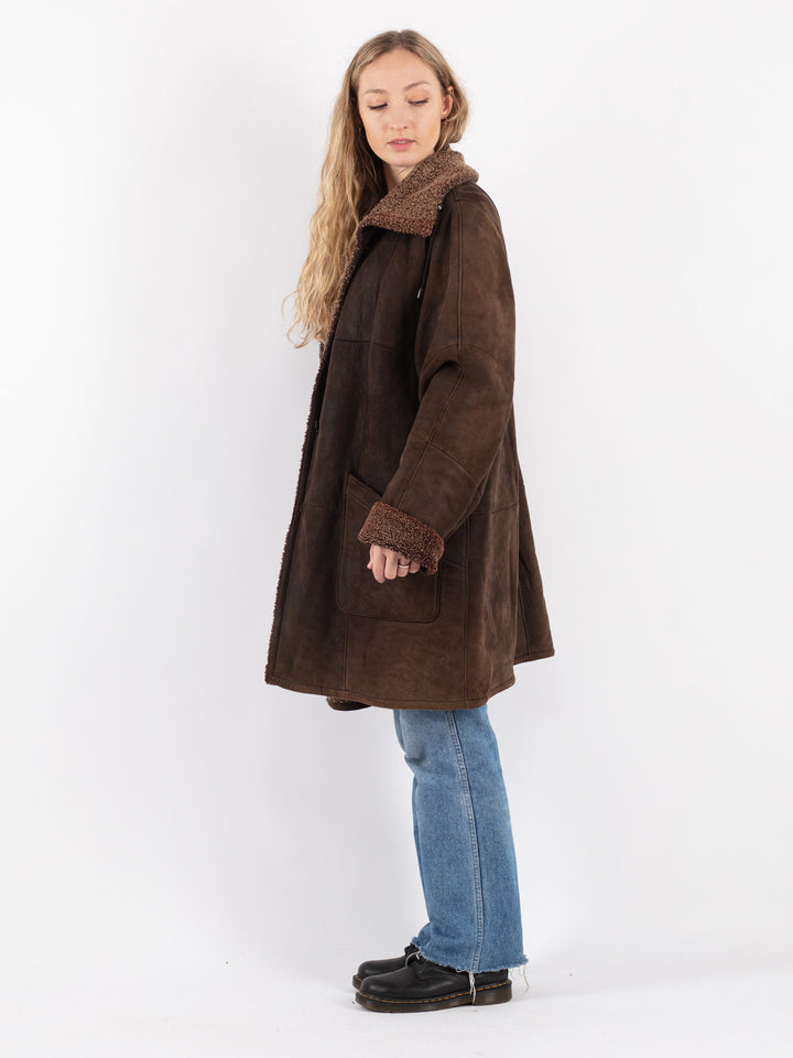 Vintage 90's Women Sheepskin Coat in Brown