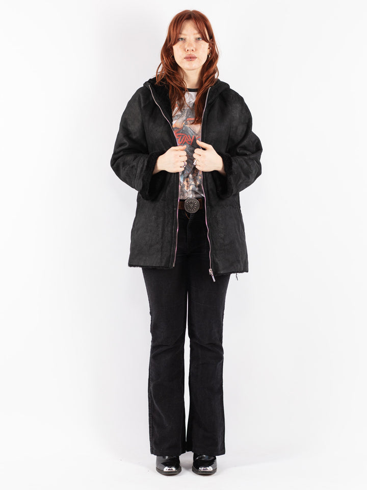 Vintage 90's Women Sheepskin Coat in Black