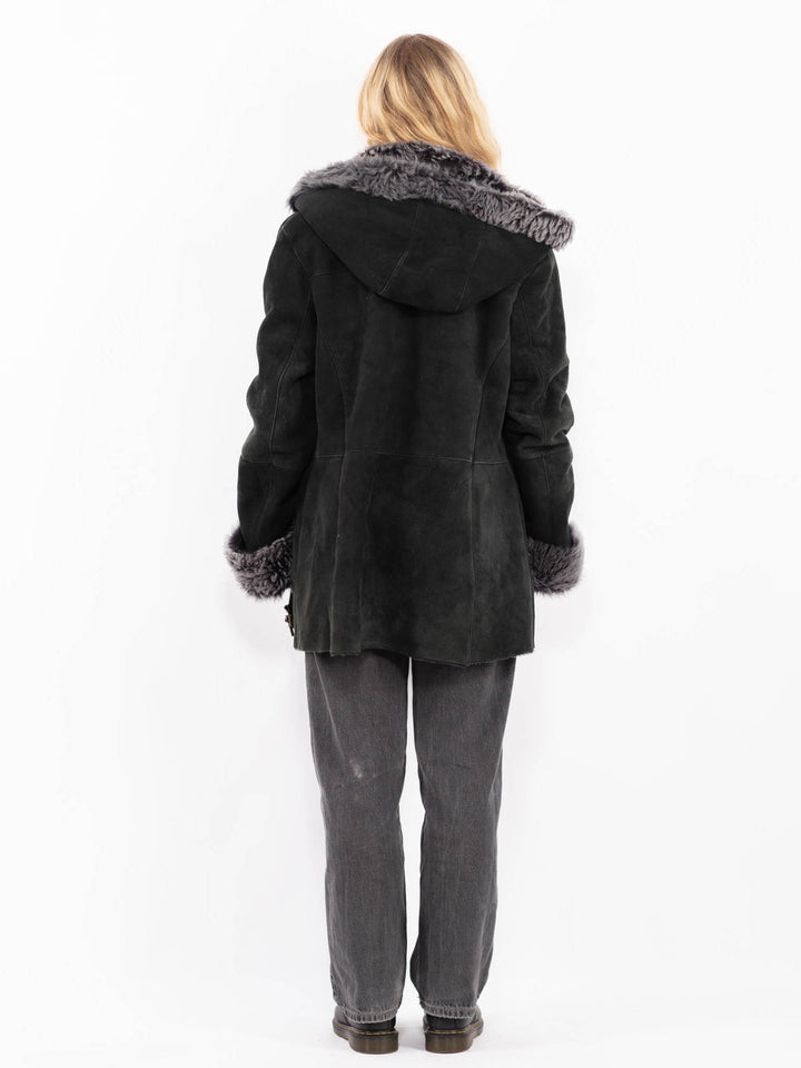 Vintage 90's Women Sheepskin Coat in BlackA0691