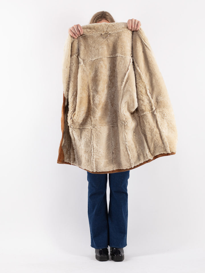 Vintage 90's Women Sheepskin Coat in Brown