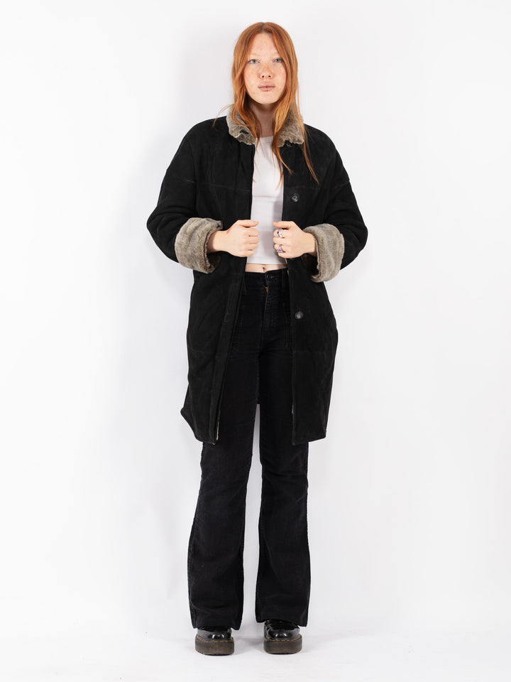 Vintage 90's Women Sheepskin Coat in Black