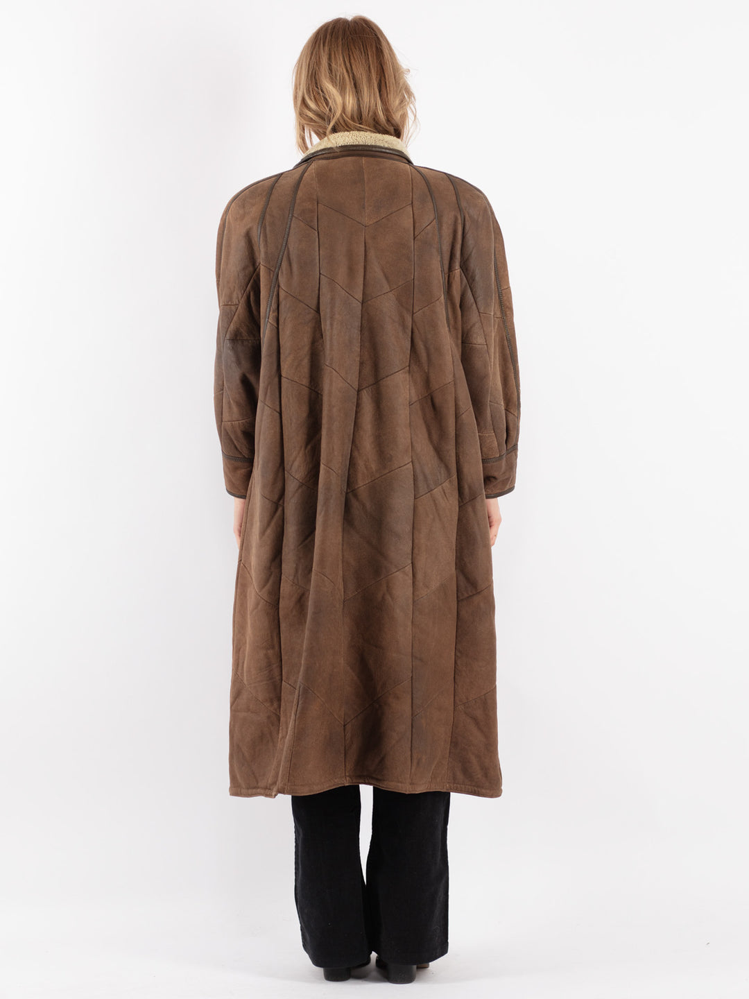 Vintage 90's Women Sheepskin Coat in Brown