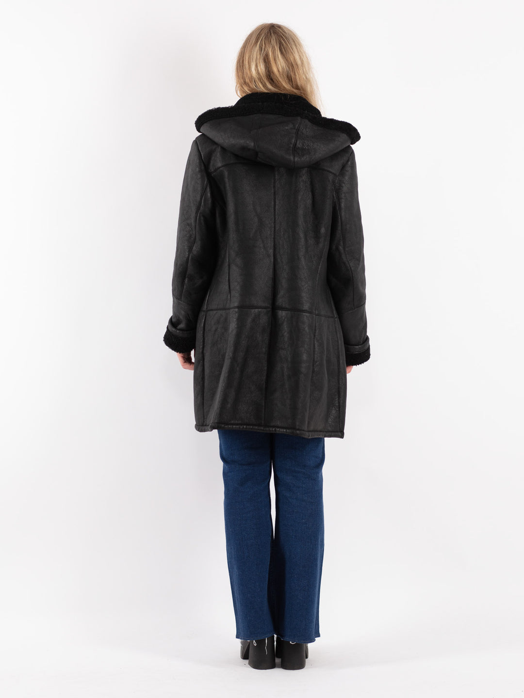 Vintage 90's Women Sheepskin Coat in Black