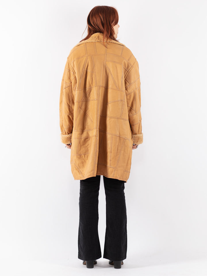 Vintage 90's Women Sheepskin Coat in Beige