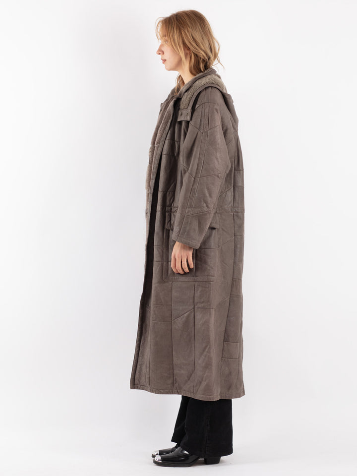 Vintage 90's Women Sheepskin Coat in Gray