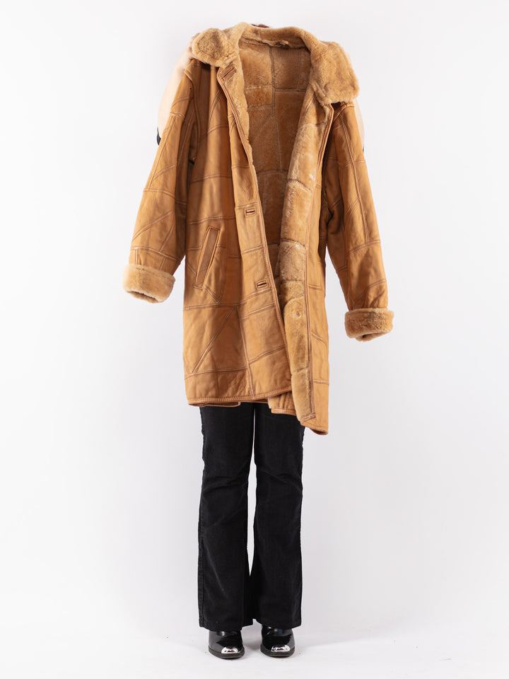 Vintage 90's Women Sheepskin Coat in Beige