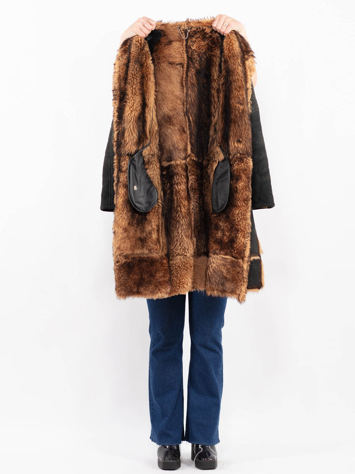 Vintage 90's Women Sheepskin Coat in BlackA0461