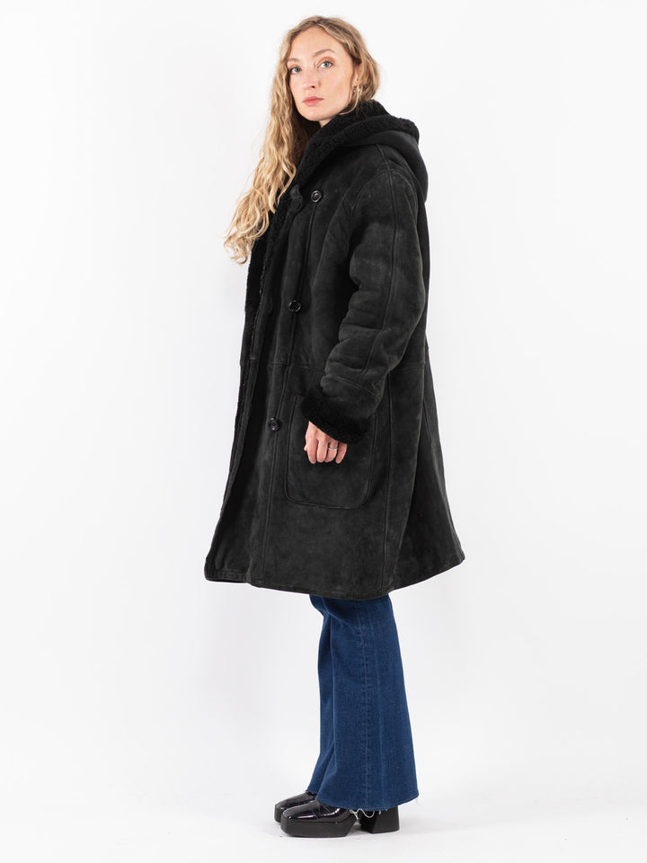 Vintage 90's Women Sheepskin Coat in Black