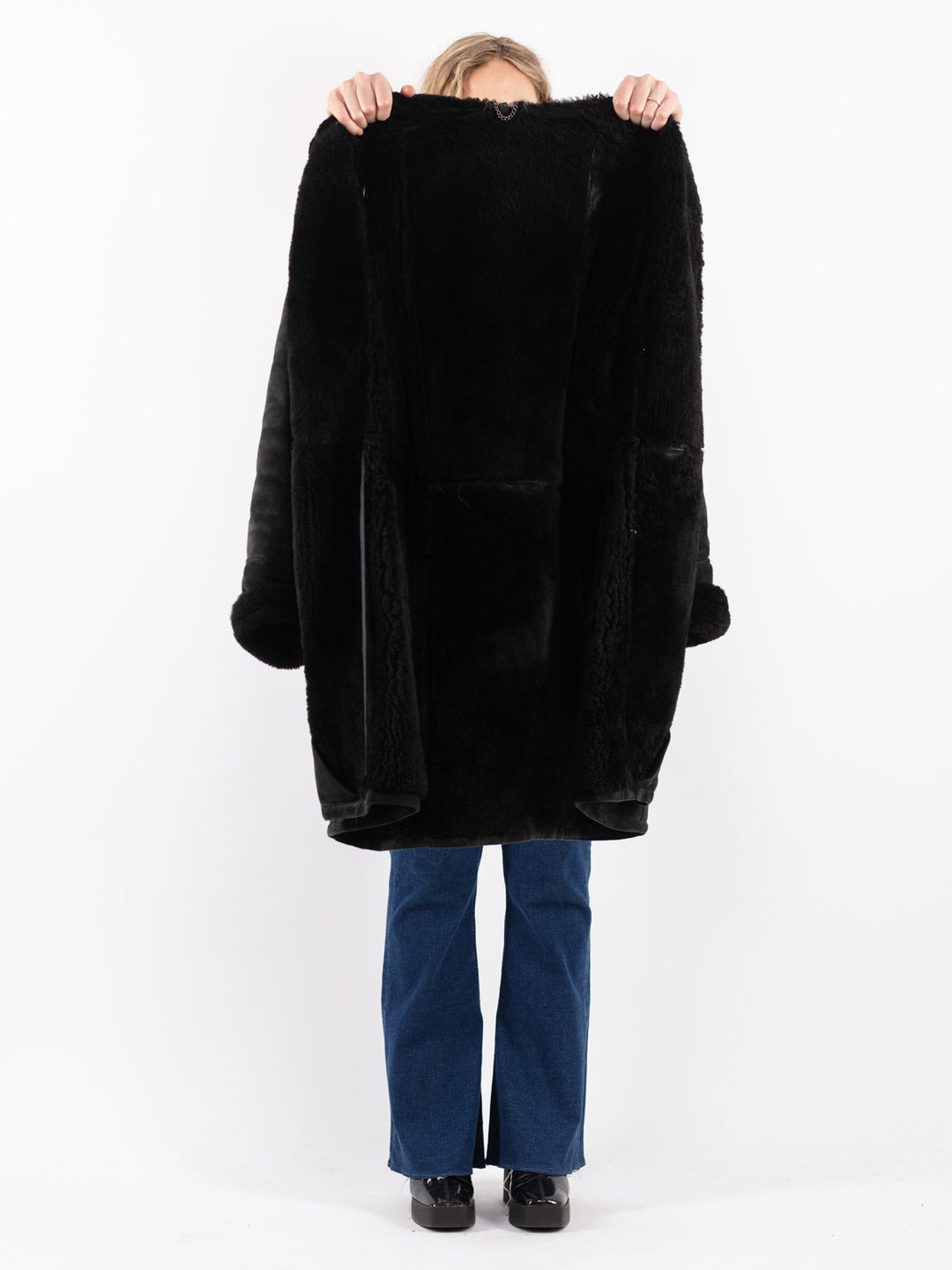 Vintage 90's Women Sheepskin Coat in Black