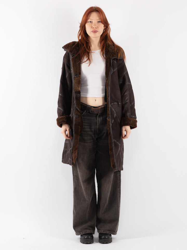 Vintage 90's Women Sheepskin Coat in BrownV8524