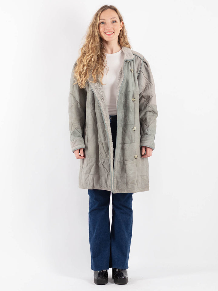 Vintage 90's Women Sheepskin in Gray