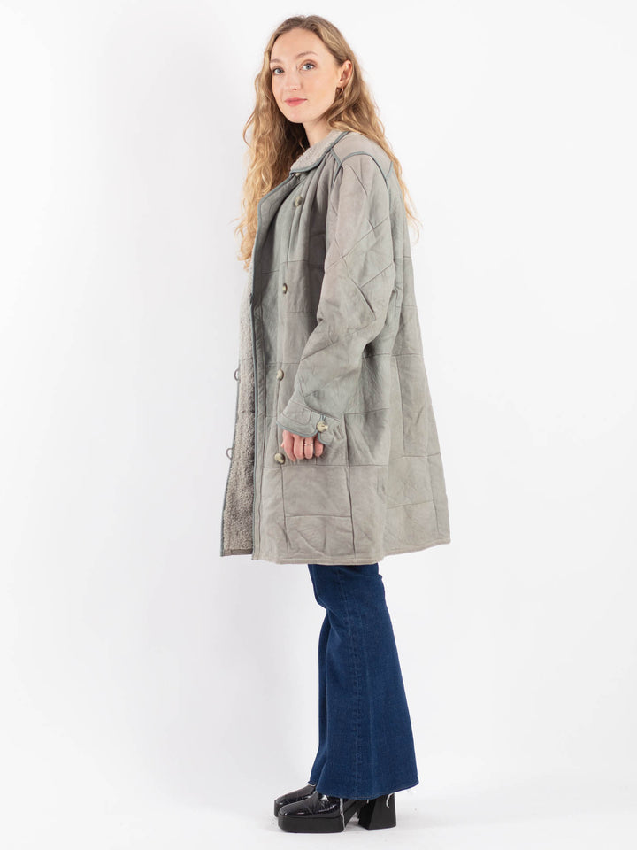 Vintage 90's Women Sheepskin in Gray