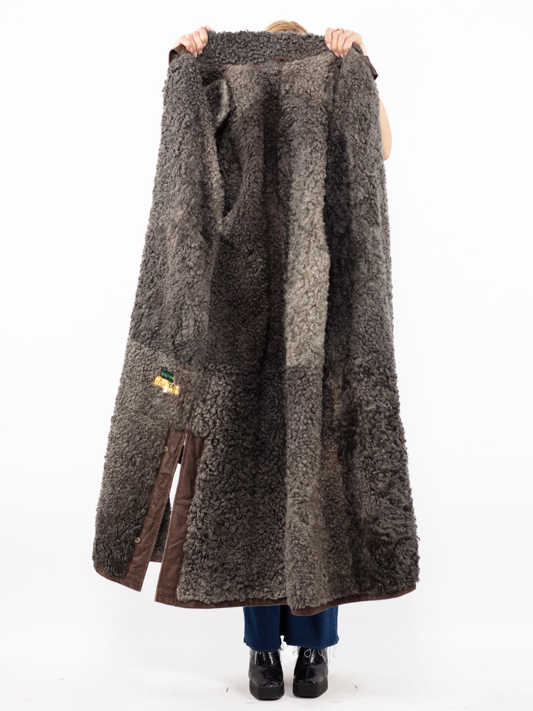 Vintage 90's Women Sheepskin Long Coat in Brown