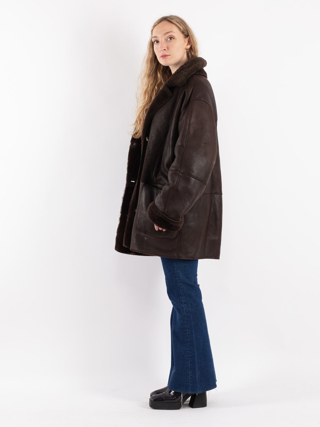 Vintage 90's Women Sheepskin Coat in Brown