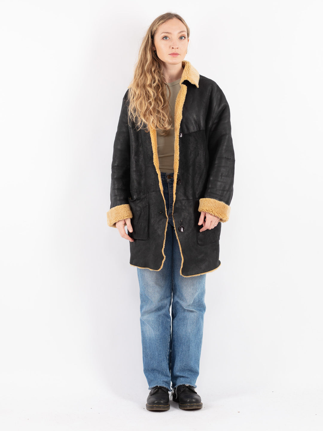 Vintage 90's Women Sheepskin in Black