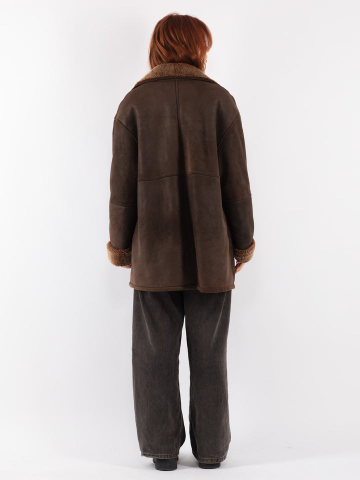Vintage 90's Women Sheepskin Coat in Brown