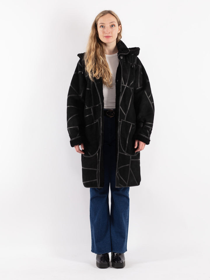 Vintage 90's Women Sheepskin Coat in Black