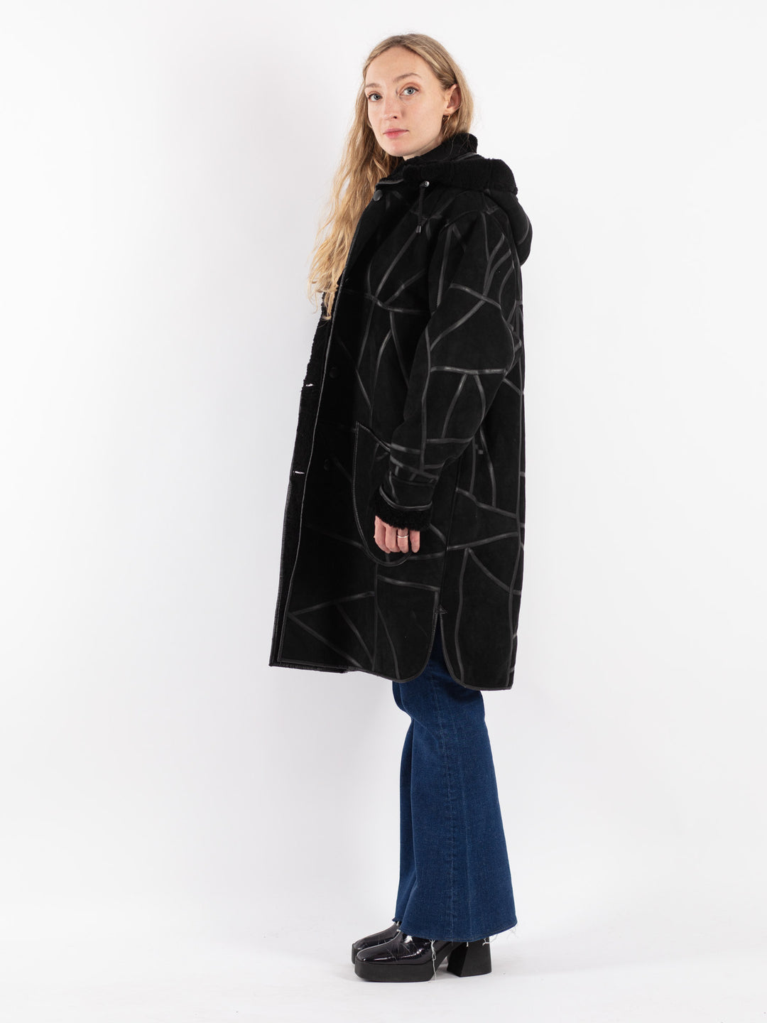Vintage 90's Women Sheepskin Coat in Black