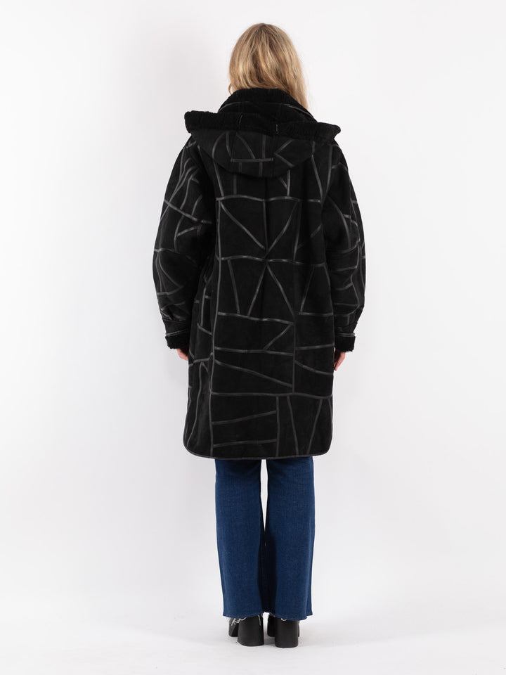 Vintage 90's Women Sheepskin Coat in Black
