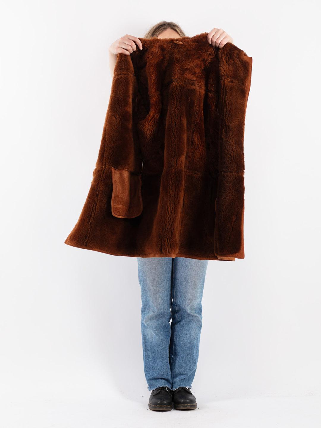 Vintage 90's Women Sheepskin Coat in Brown