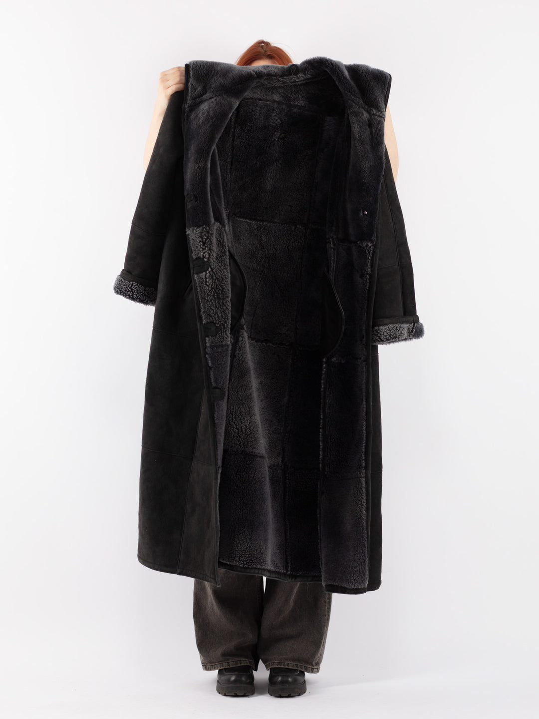 Vintage 90's Women Sheepskin Coat in BlackV8528