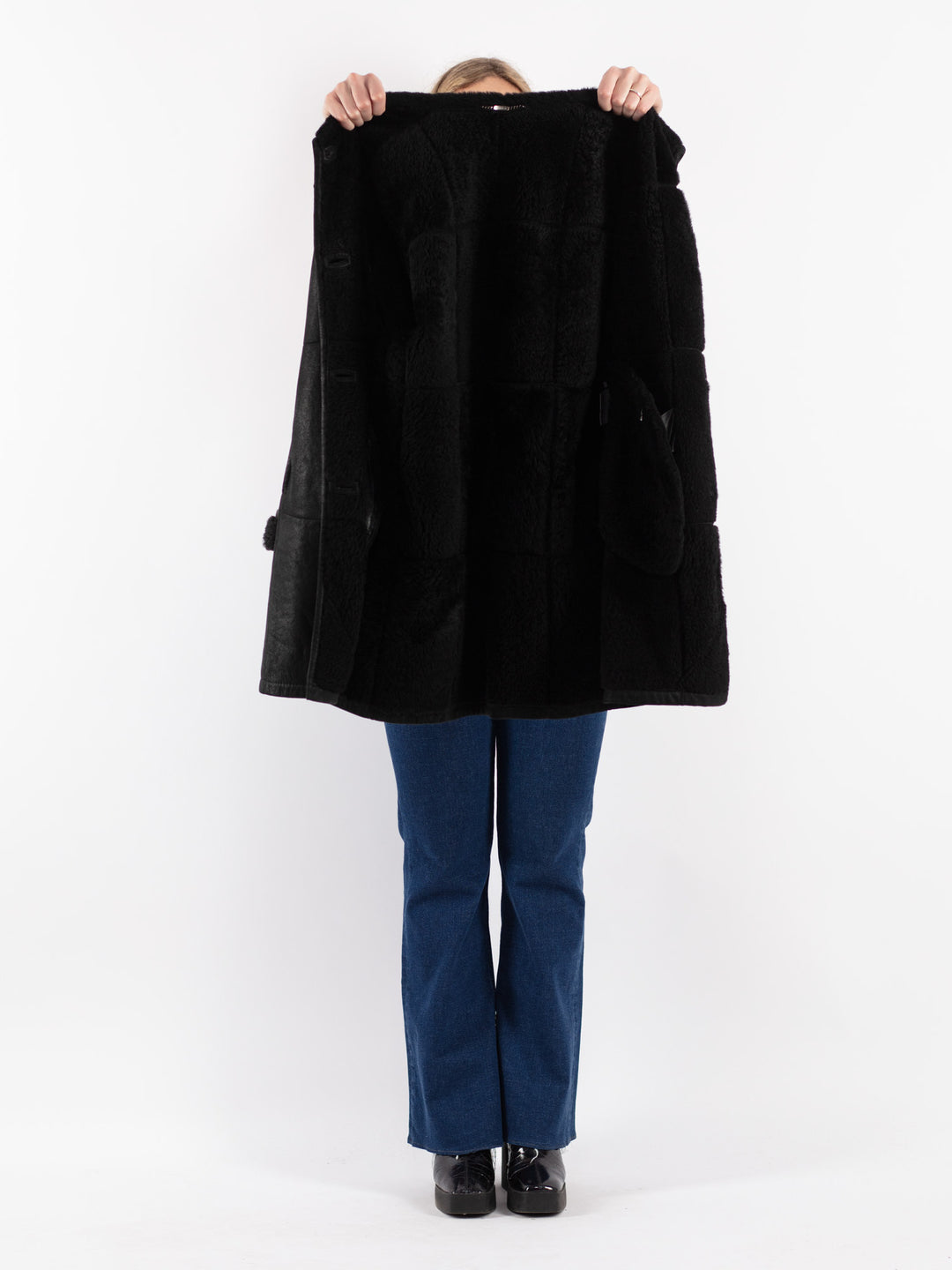 Vintage 90's Women Sheepskin Coat in Black