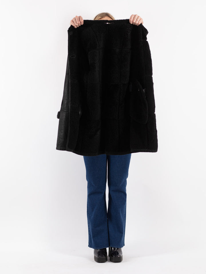Vintage 90's Women Sheepskin Coat in Black