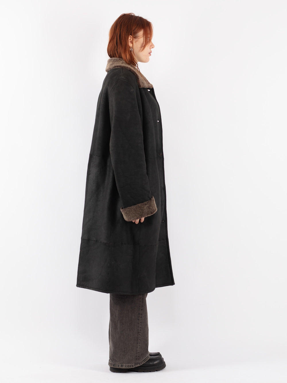 Vintage 90's Women Sheepskin Coat in Black