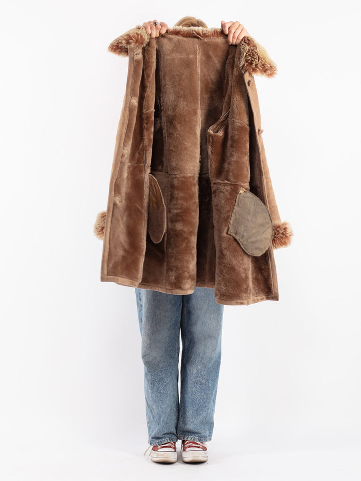 Vintage Women Sheepskin Shearling Coat in Beige