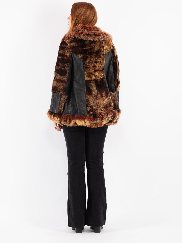 Vintage 90's Women Sheepskin Coat in Black