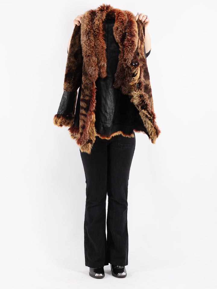 Vintage 90's Women Sheepskin Coat in Black