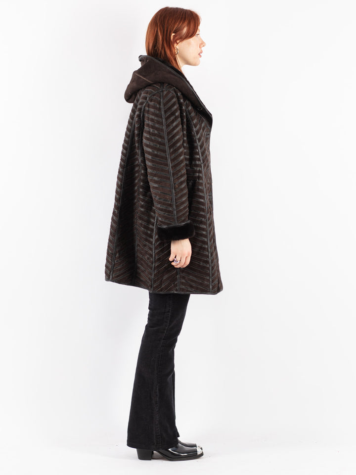 Vintage 90's Women Sheepskin Coat in Brown
