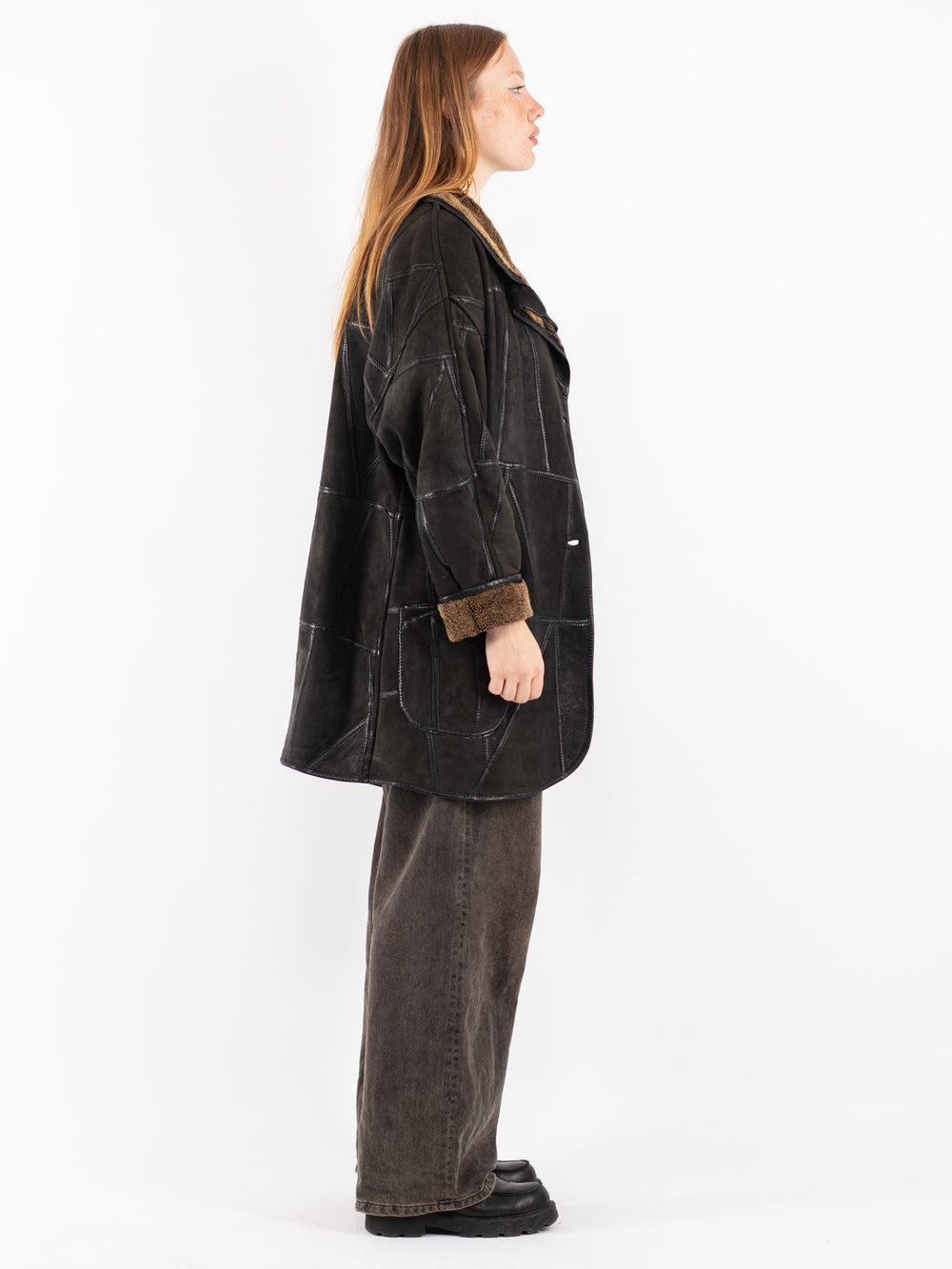 Vintage 90's Women Sheepskin Coat in Black
