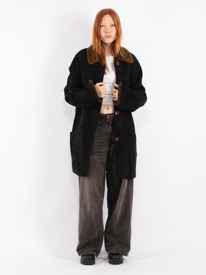 Vintage 90's Women Sheepskin Coat in Black