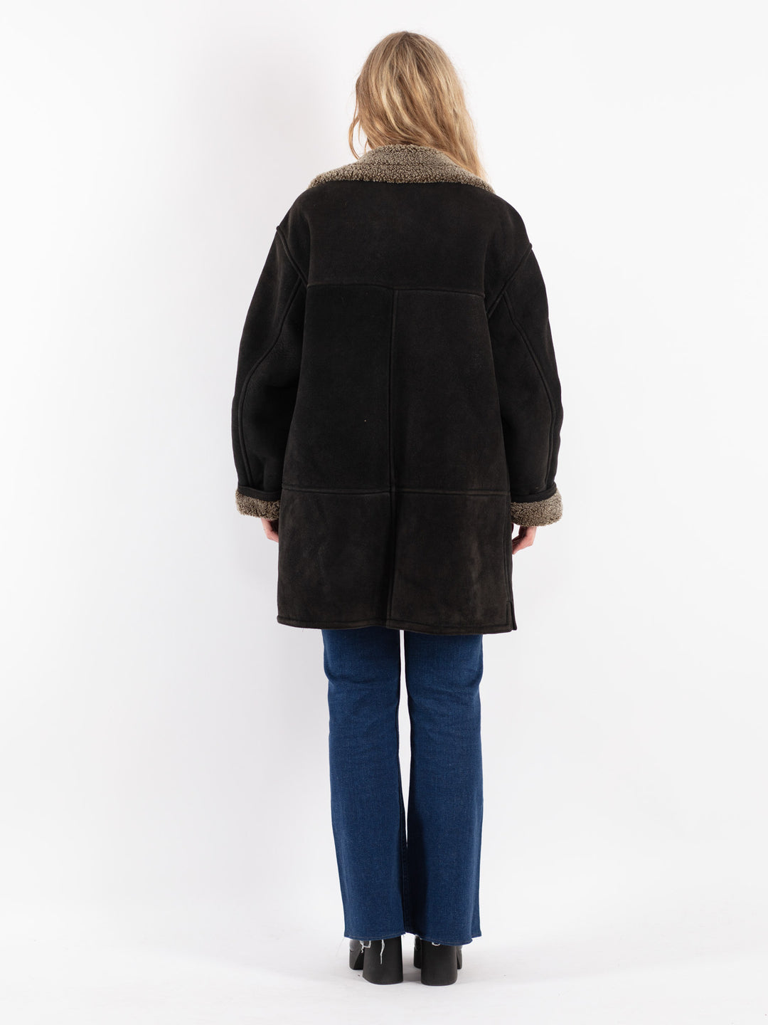 Vintage 90's Women Sheepskin Coat in Black