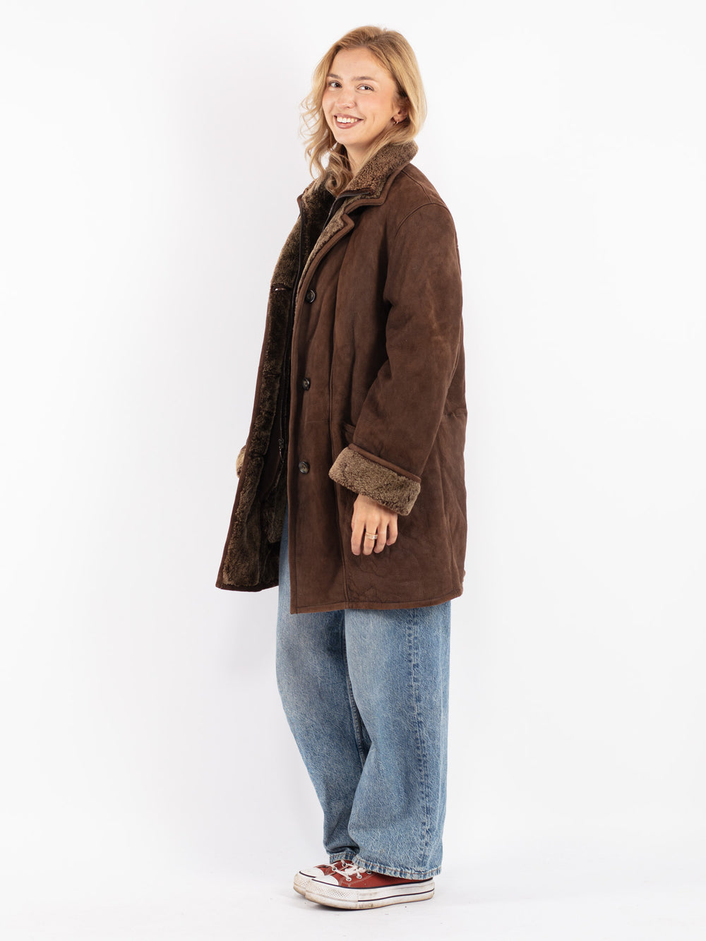Vintage 90's Women Sheepskin Coat in Brown
