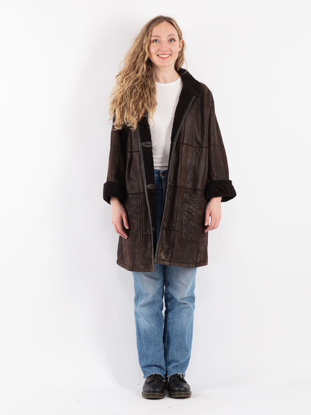 Vintage 90's Women Sheepskin Coat in Brown