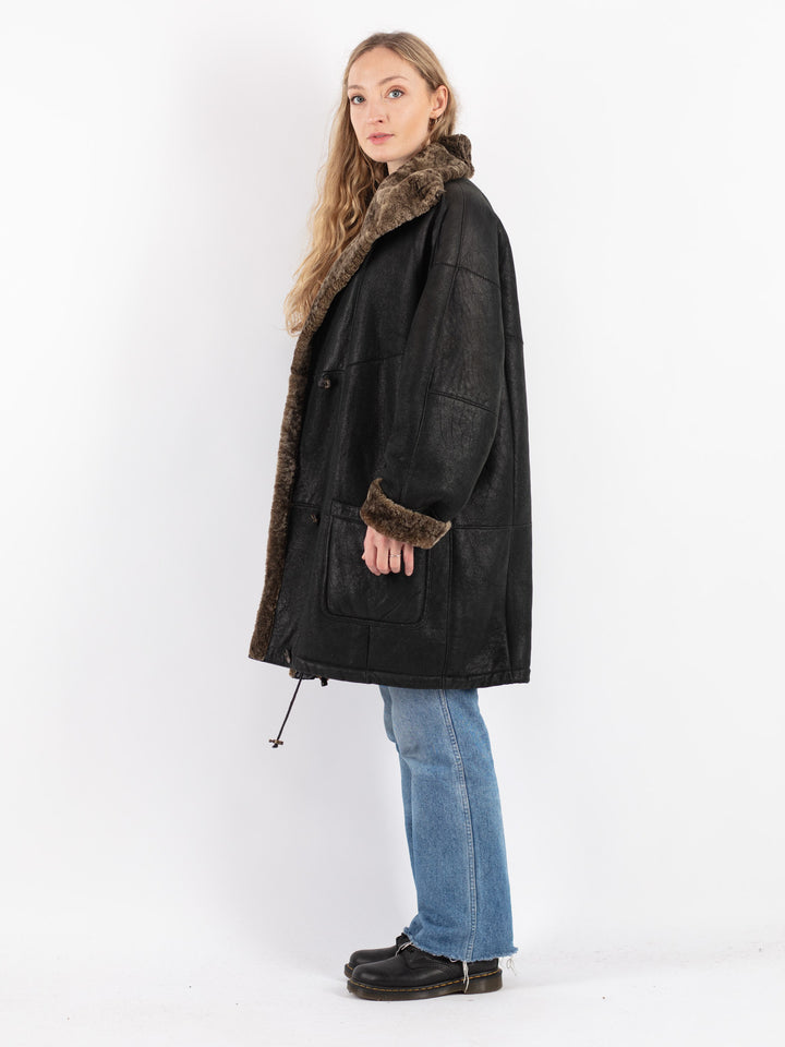 Vintage 90's Women Sheepskin Coat in Black