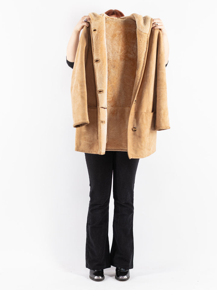 Vintage 90's Women Sheepskin Coat in Beige