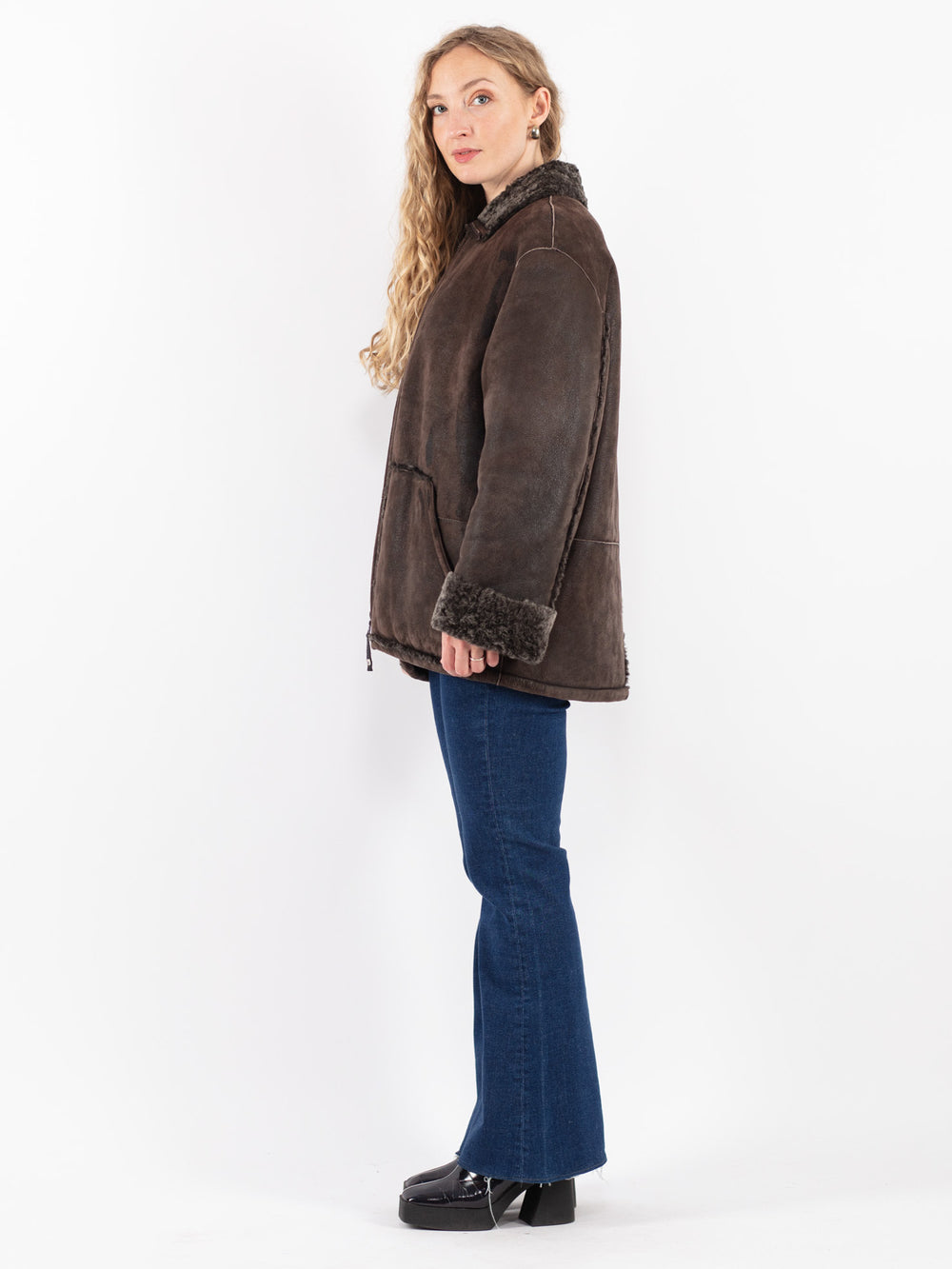 Vintage 90's Women Sheepskin Coat in Brown