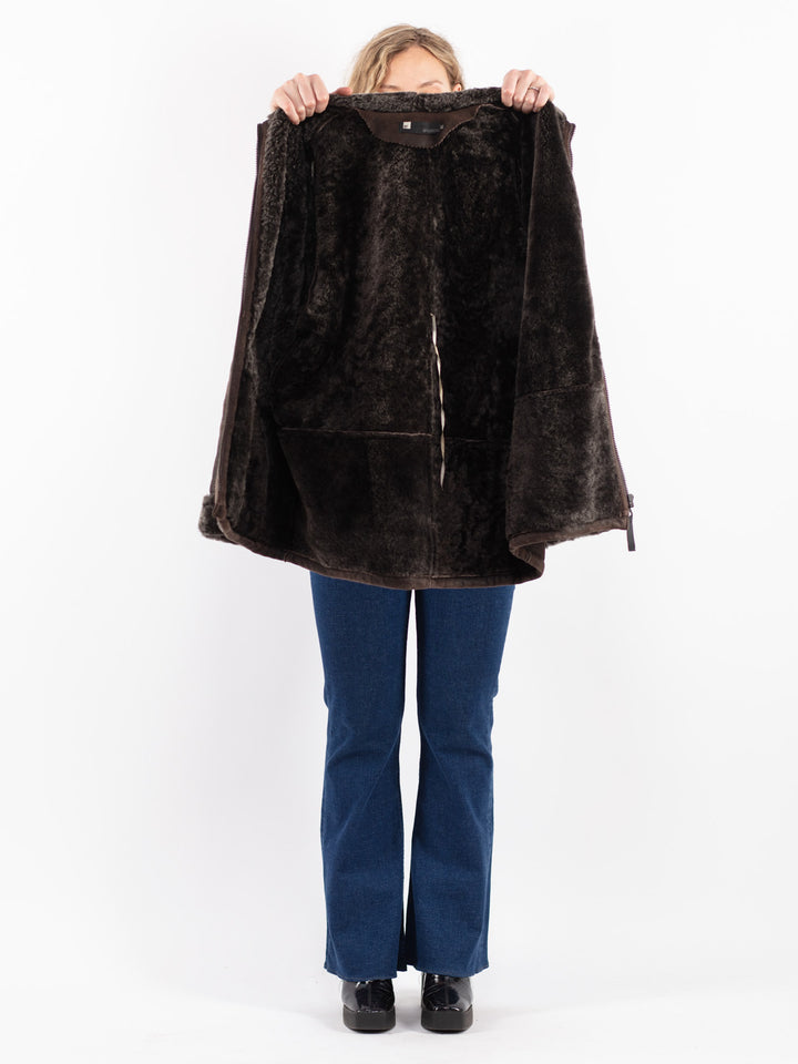 Vintage 90's Women Sheepskin Coat in Brown