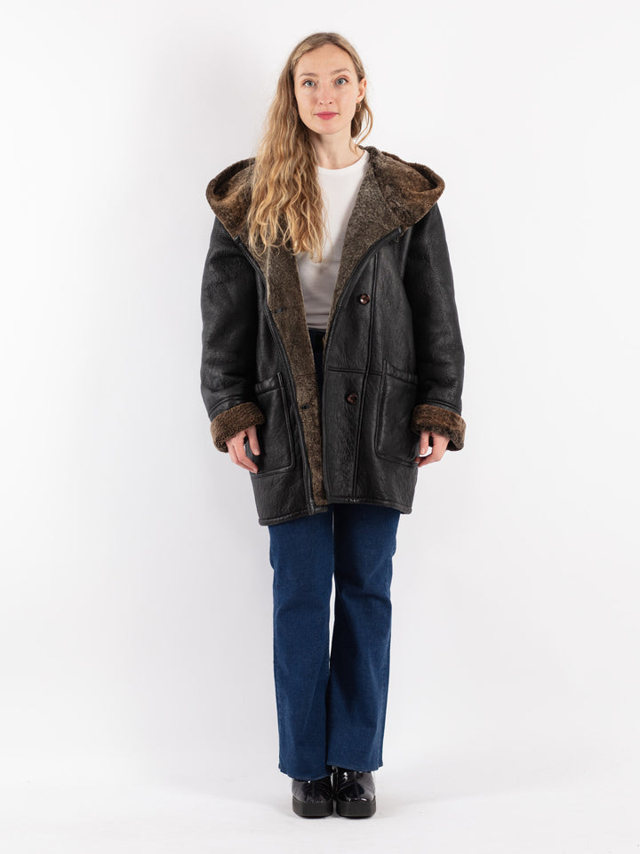 Vintage 90's Women Sheepskin Coat in Black