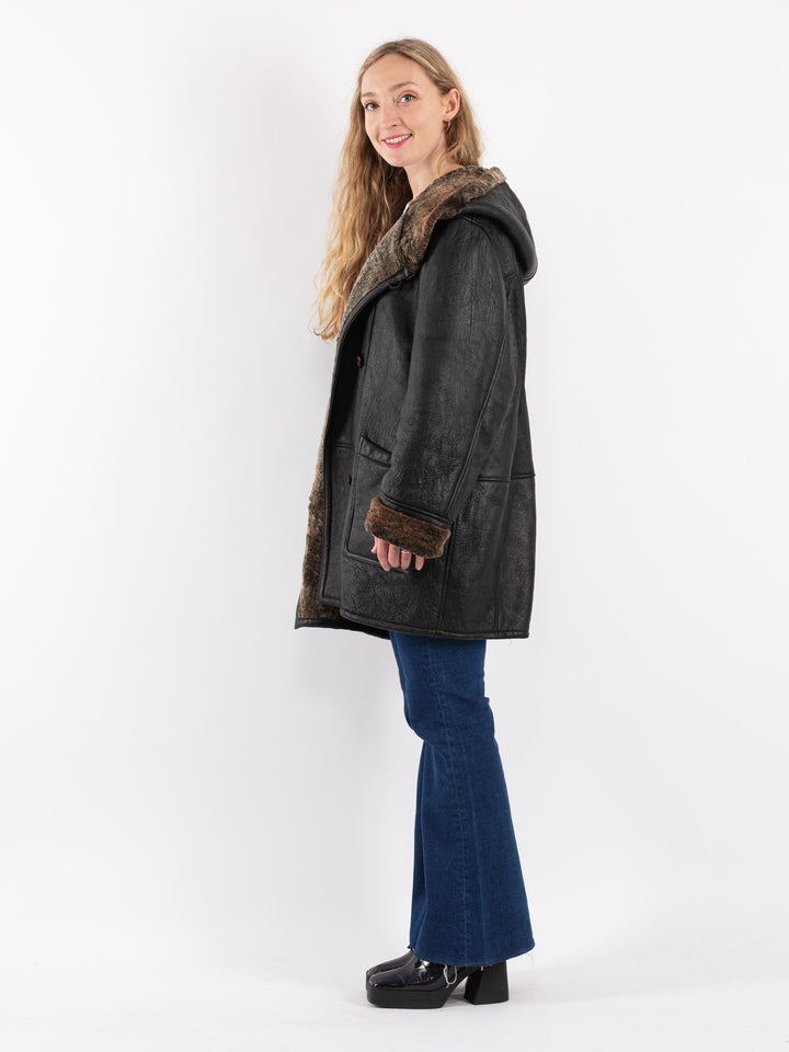 Vintage 90's Women Sheepskin Coat in Black