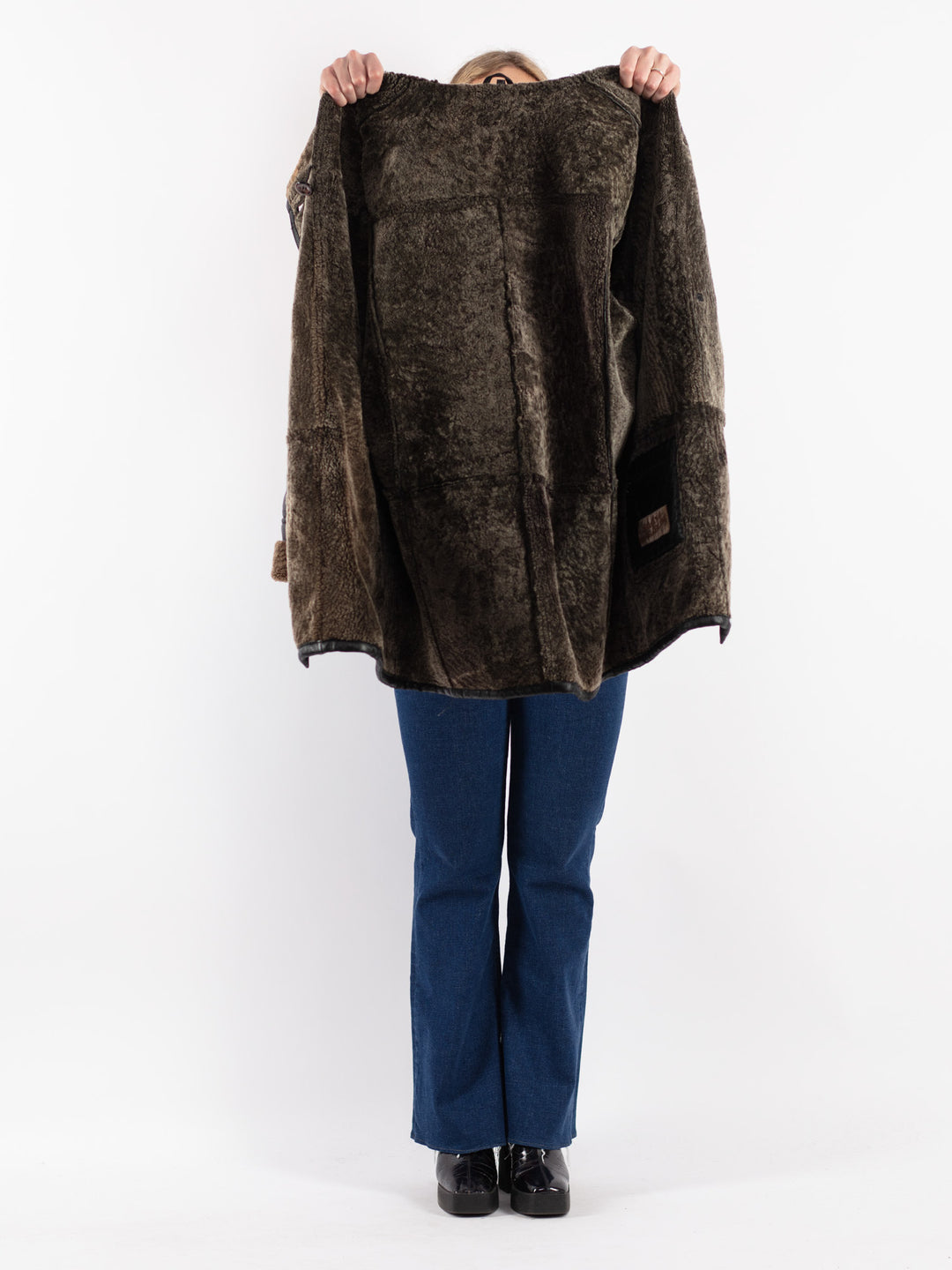 Vintage 90's Women Sheepskin Coat in Black