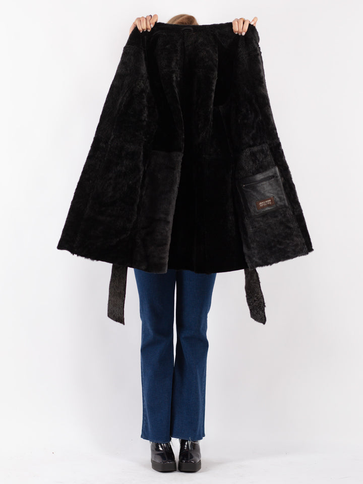 Vintage 90's Women Sheepskin Shearling Coat in Black